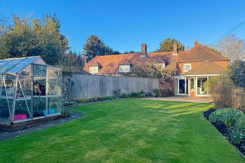 Property photo 2 of 21