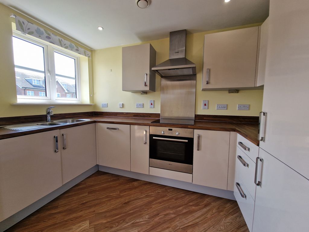 Property photo 2 of 13 Kitchen