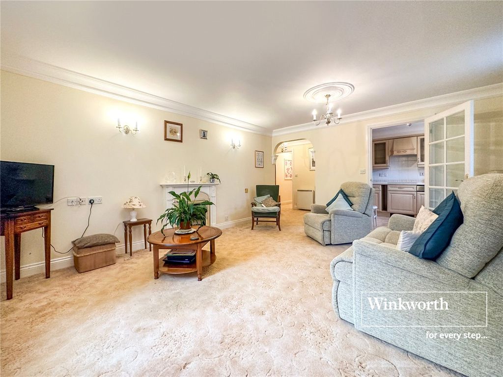 Property photo 3 of 11 Picture No. 02