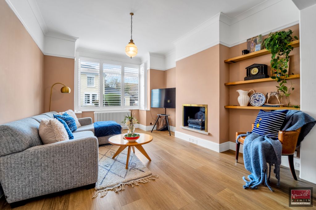 Property photo 2 of 16