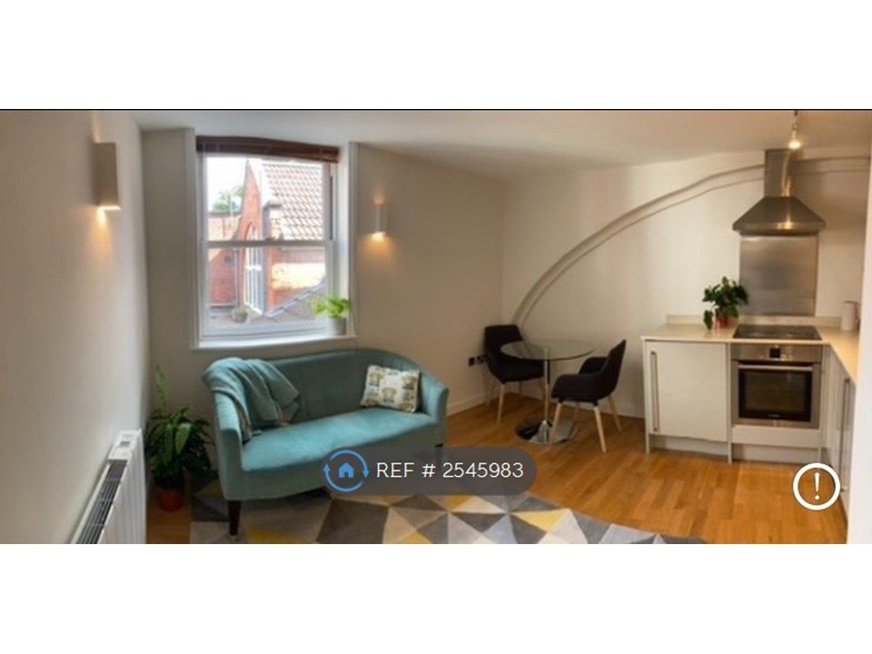 Property photo 2 of 13