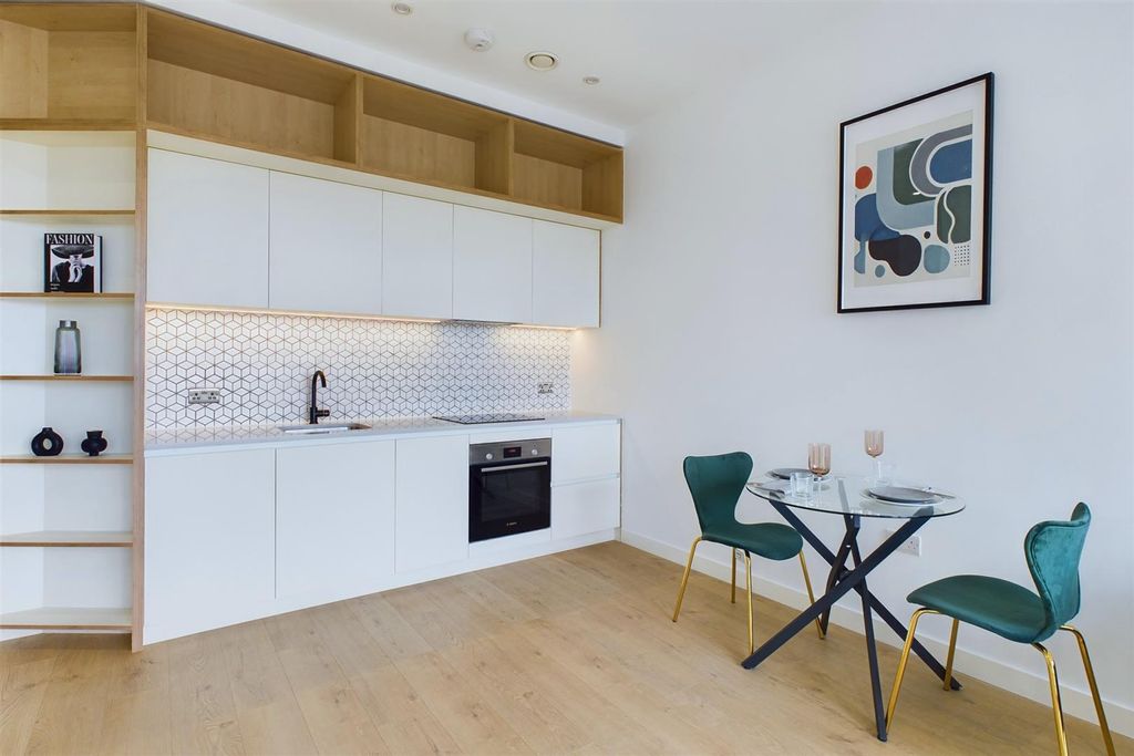 Property photo 3 of 11 5.Jpg