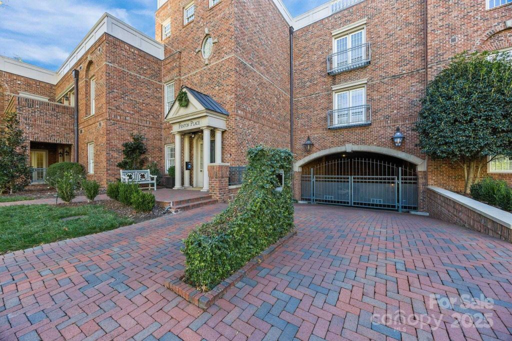 Property photo 2 of 24 <Alttext/>