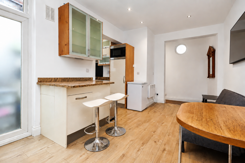 Property photo 1 of 5