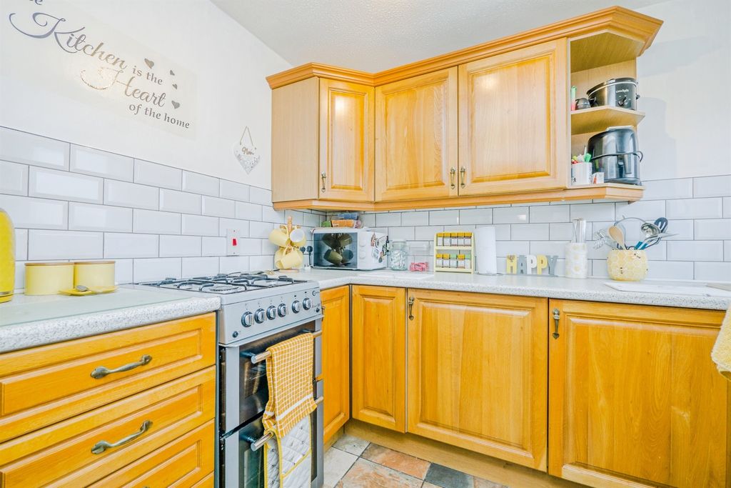 Property photo 3 of 15