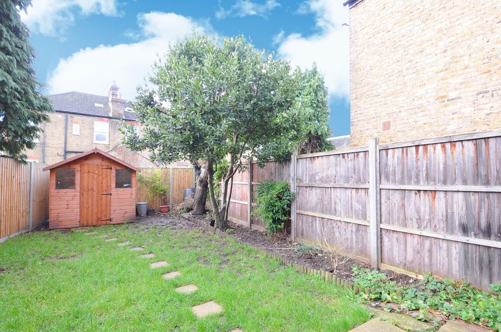 Property photo 2 of 4 Picture No. 05