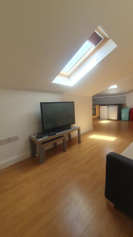 Property photo 3 of 8 20260523 140044