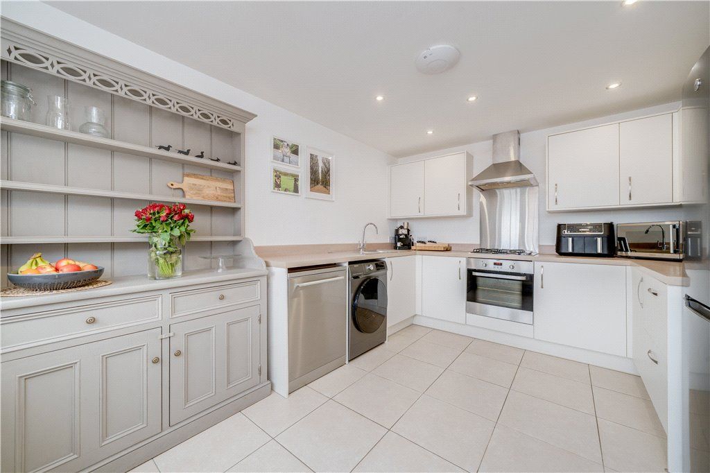 Property photo 2 of 11 Kitchen/Diner