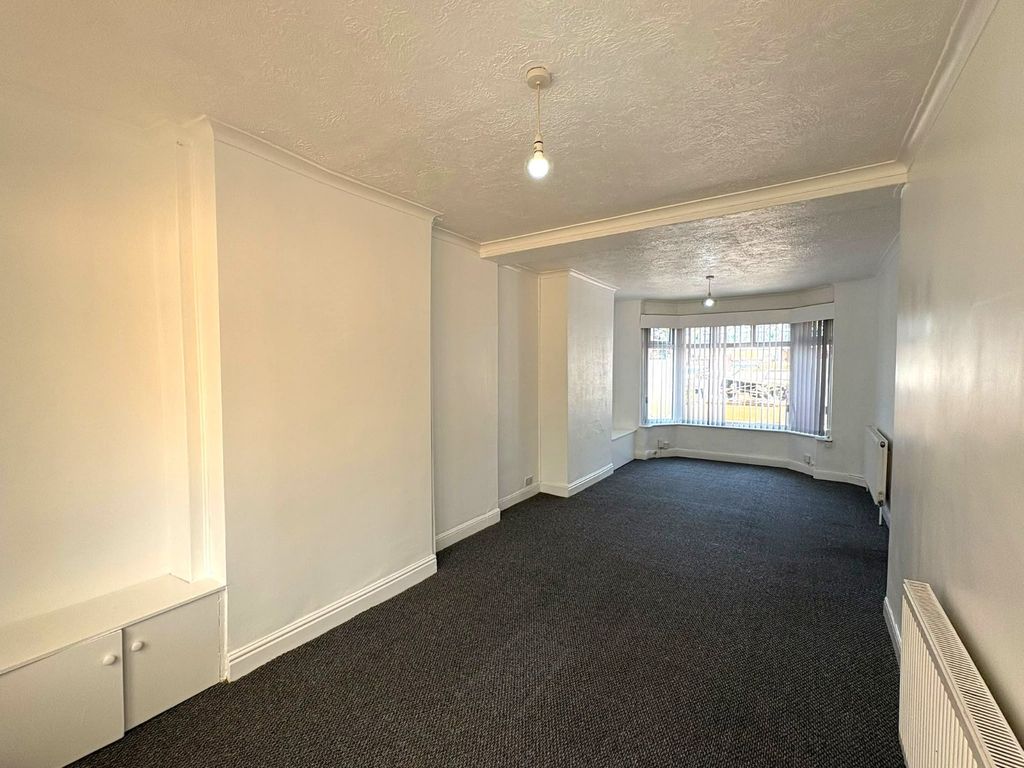 Property photo 2 of 14 Picture No. 17