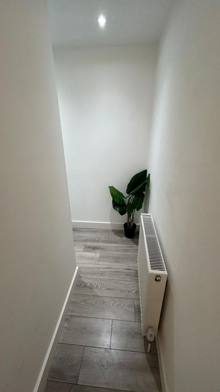 Property photo 2 of 30