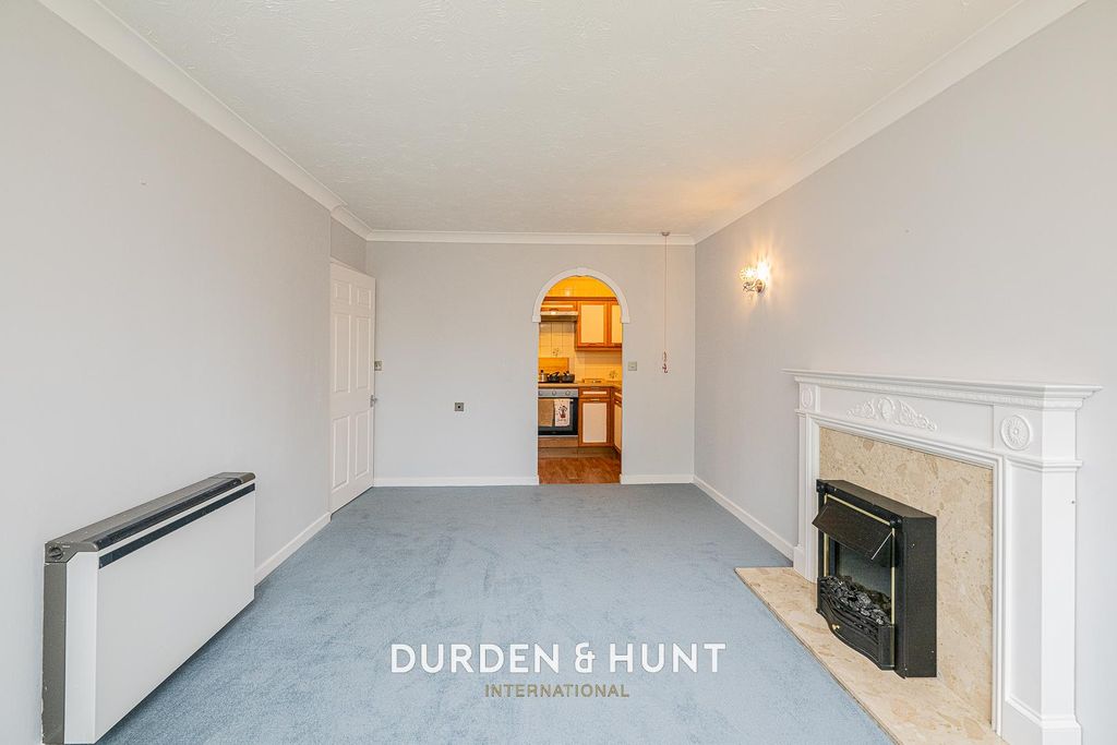 Property photo 3 of 12 Goldsmere-6.Jpg