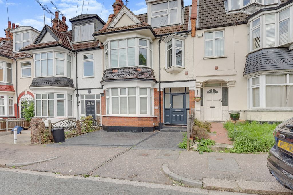 Property photo 1 of 15