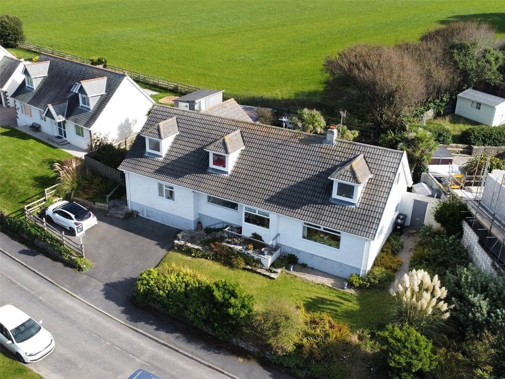 Property photo 2 of 23 Picture No. 36