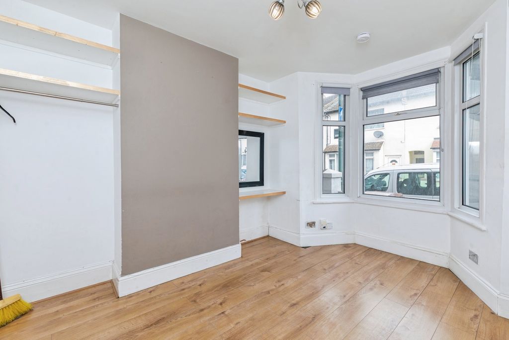 Property photo 2 of 14 Pbox-Img.Jpg