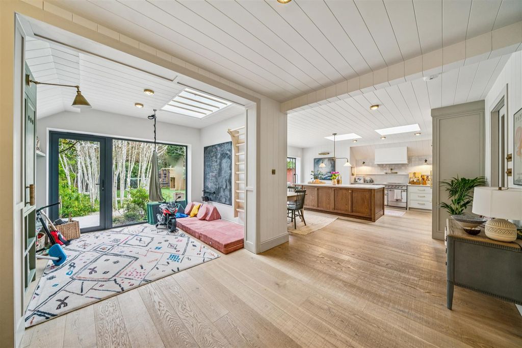 Property photo 3 of 22 Sutton Court Road, W4 - For Sale