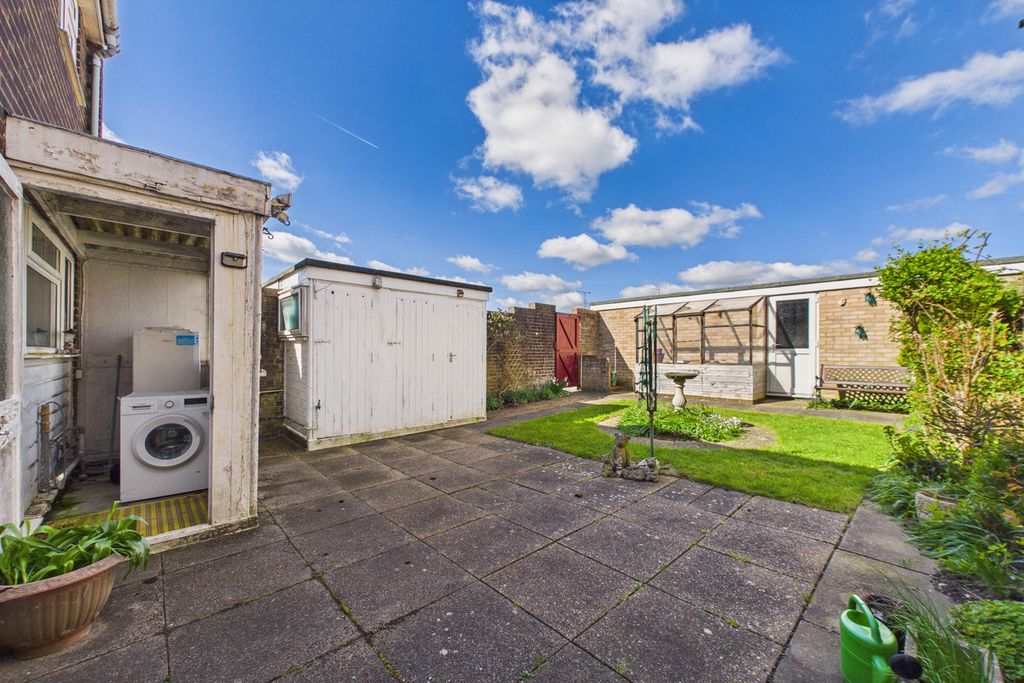 Property photo 3 of 21