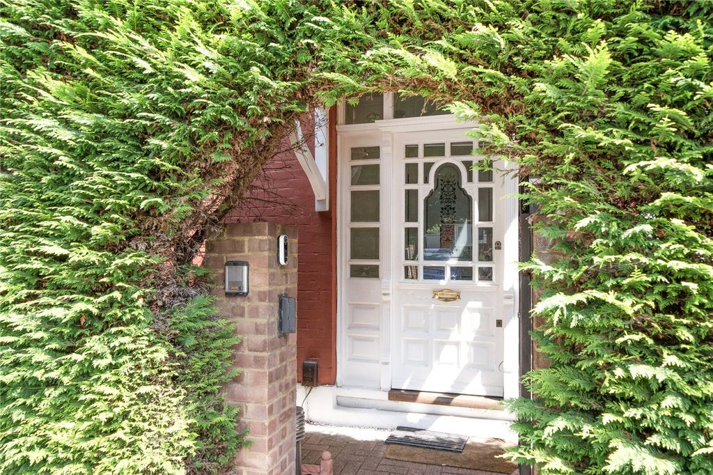 Property photo 2 of 21 Picture No. 30