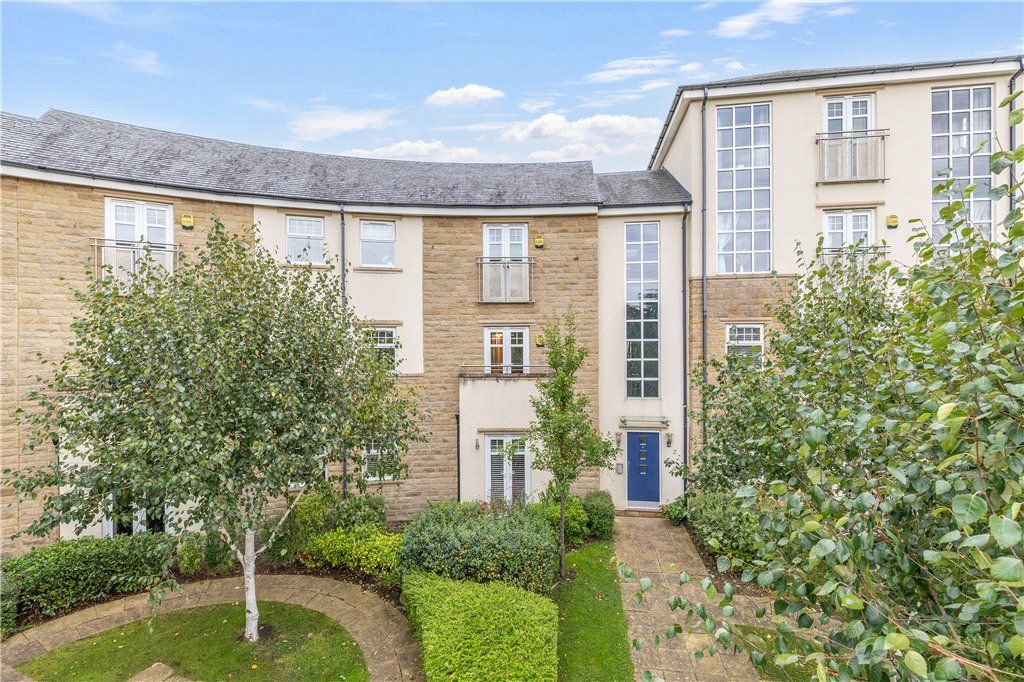 Property photo 1 of 14 Burnstall Crescent