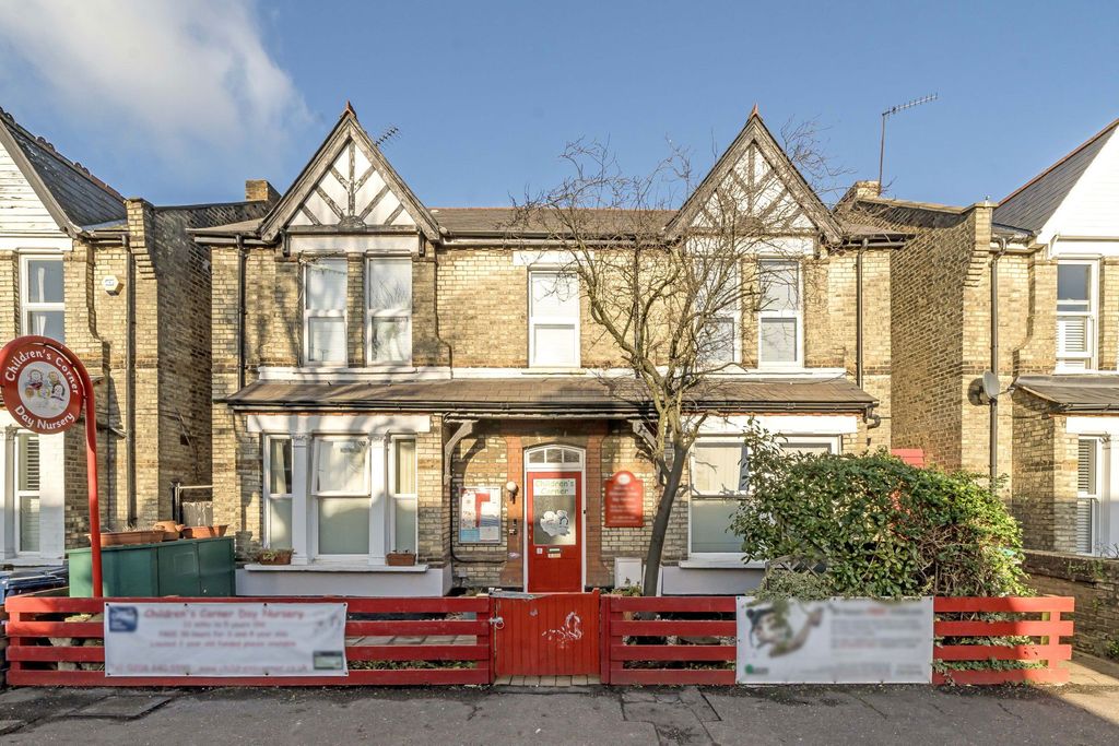 Property photo 1 of 7