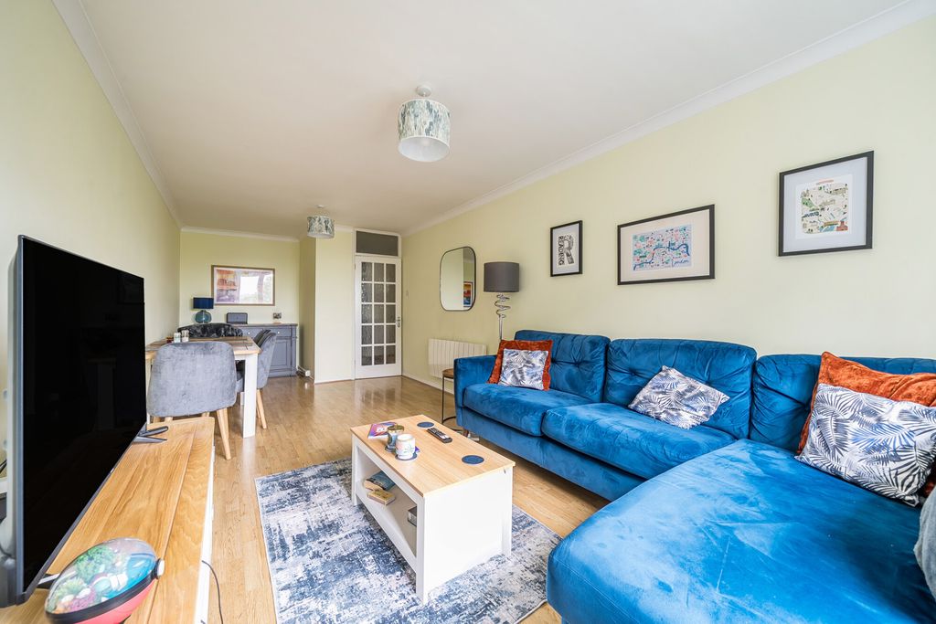 Property photo 2 of 14 Reception