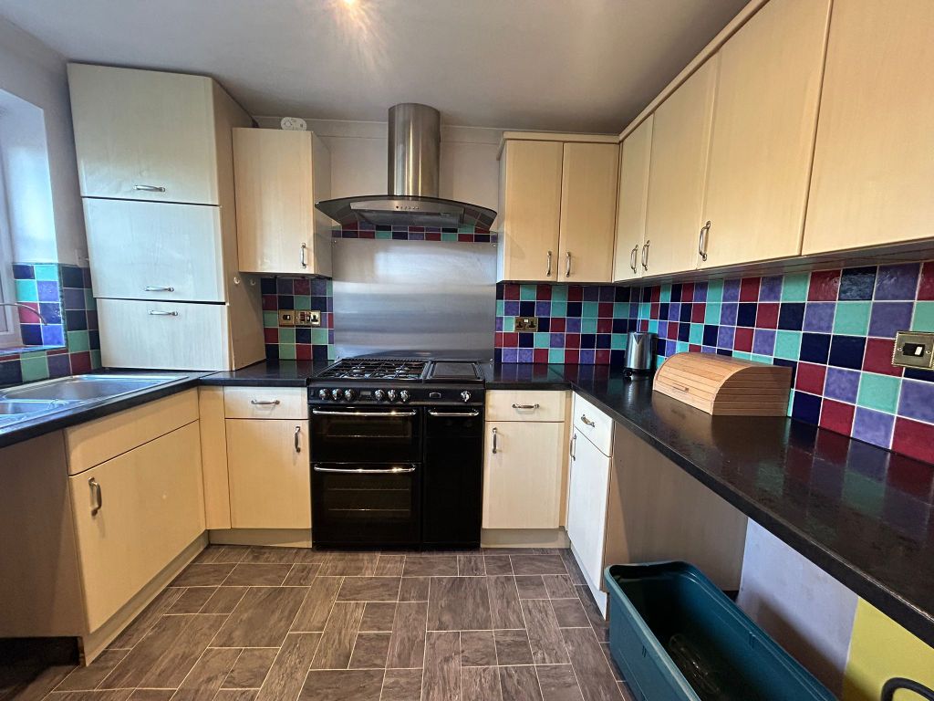 Property photo 2 of 13 Image