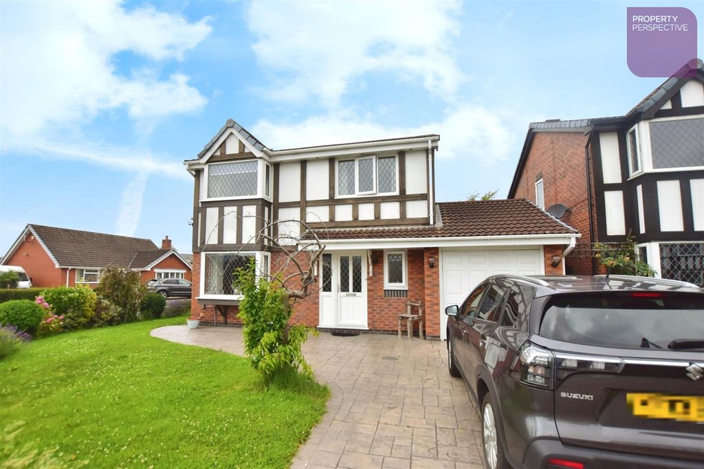 Property photo 1 of 13 External