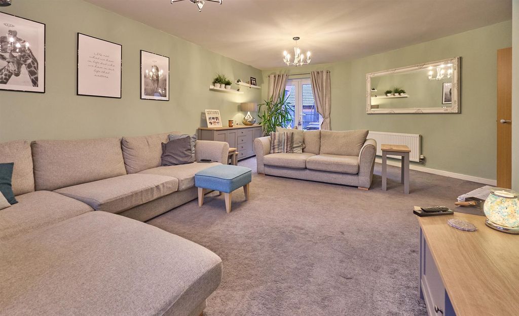 Property photo 3 of 23