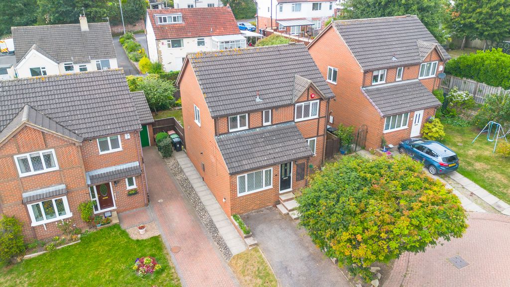 Property photo 2 of 27 Front Drone