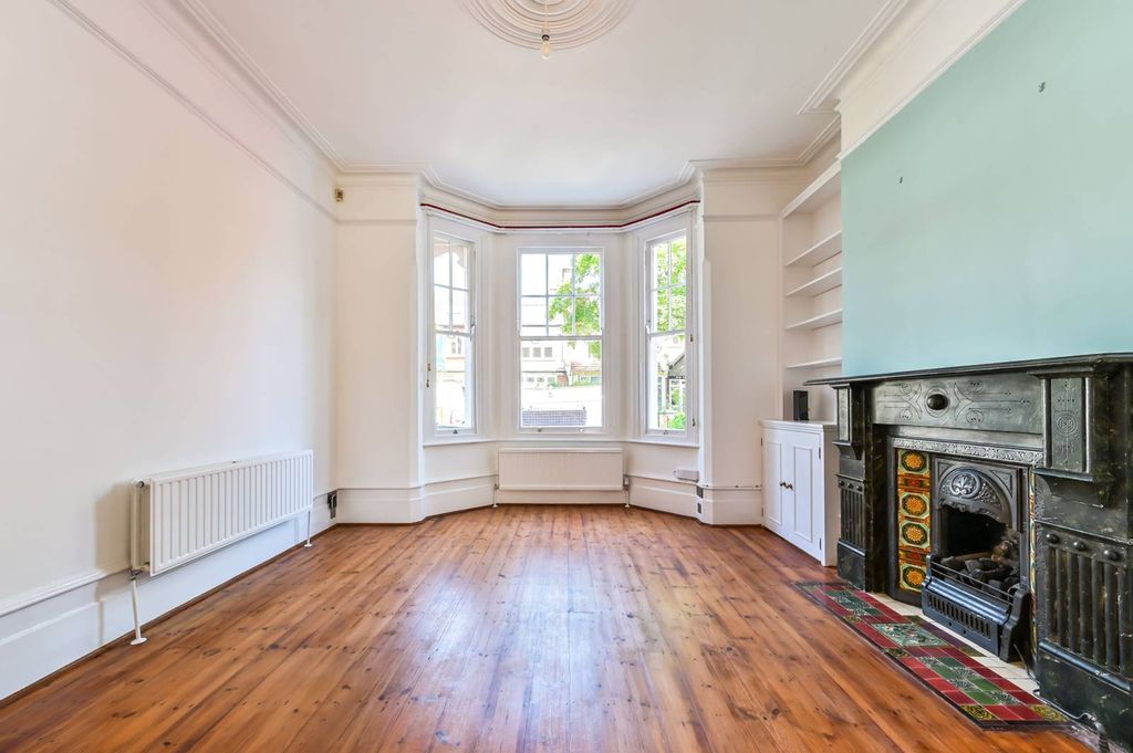 Property photo 1 of 21