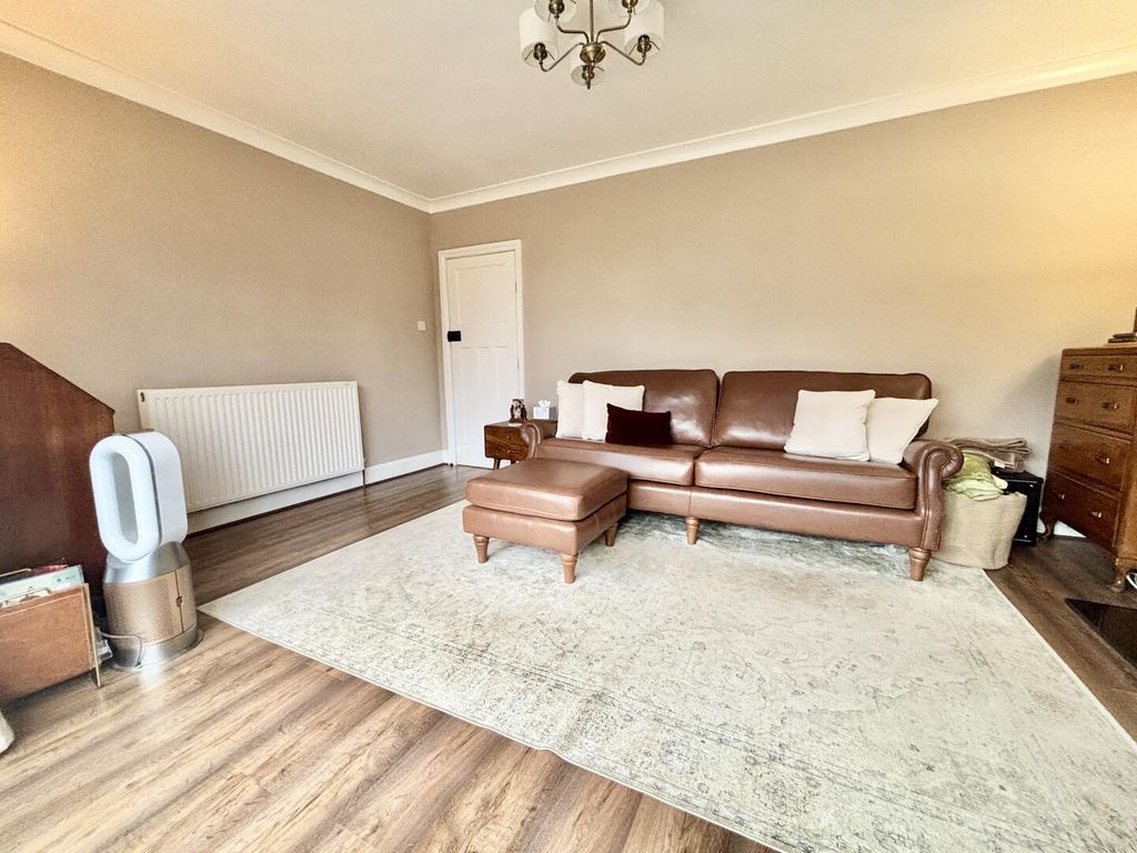 Property photo 3 of 22 Living Room