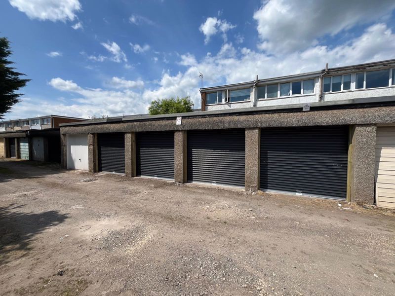 Property photo 1 of 5 Photo 8