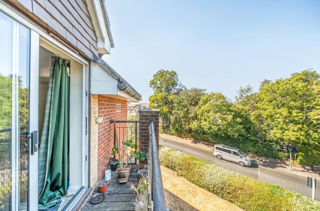 Property photo 2 of 10 1-6A7E4E91E3Bf1-1...