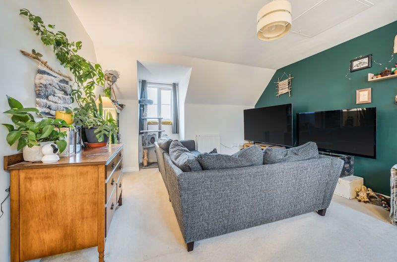 Property photo 3 of 13 Photo 1