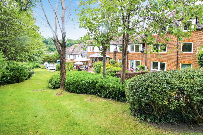 Property photo 3 of 19 Communal Gardens
