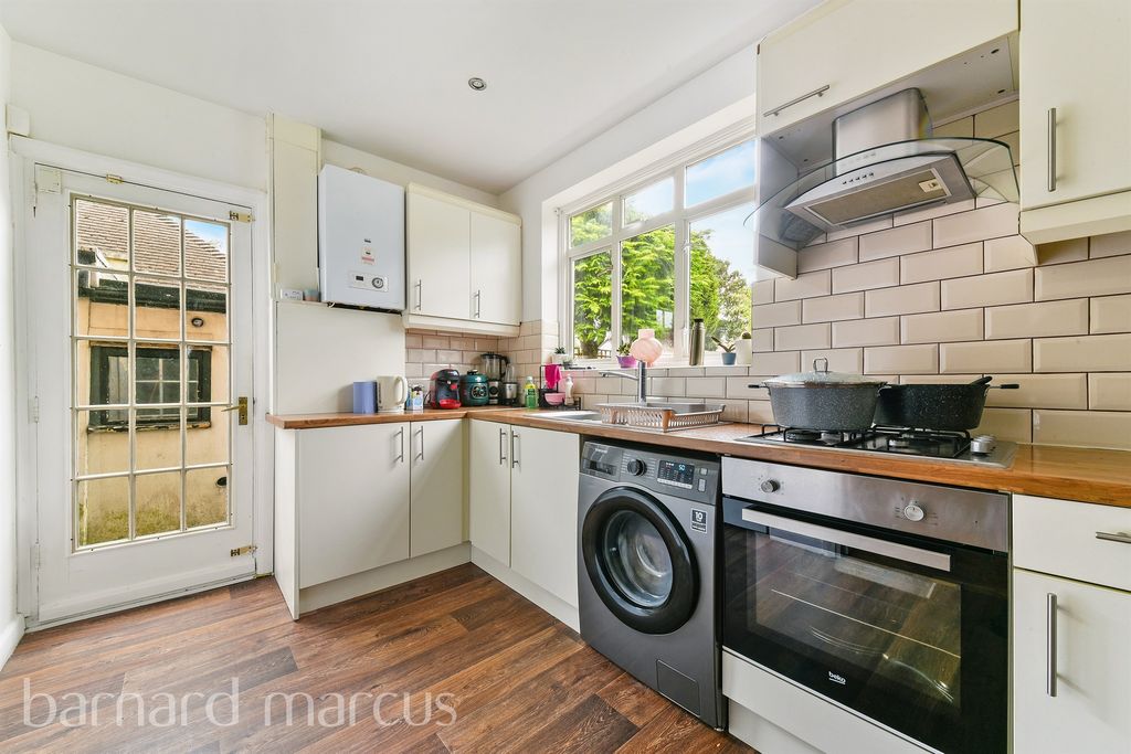Property photo 2 of 12
