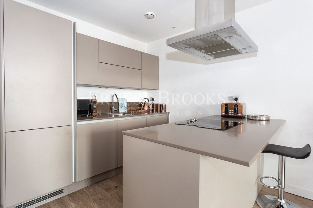 Property photo 3 of 10 Picture No. 05