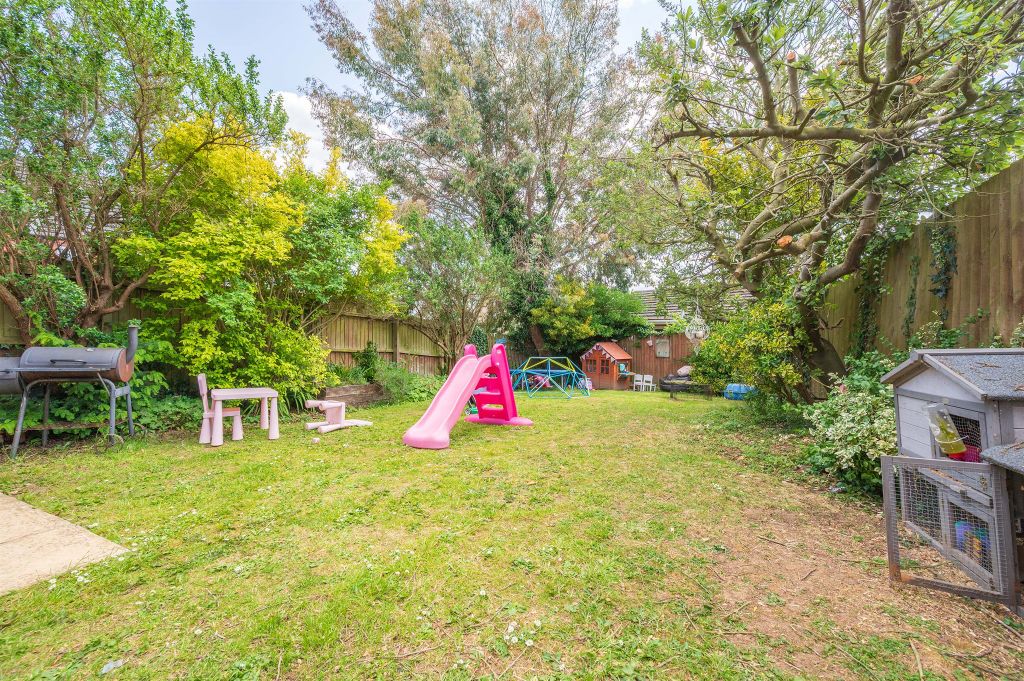 Property photo 3 of 12