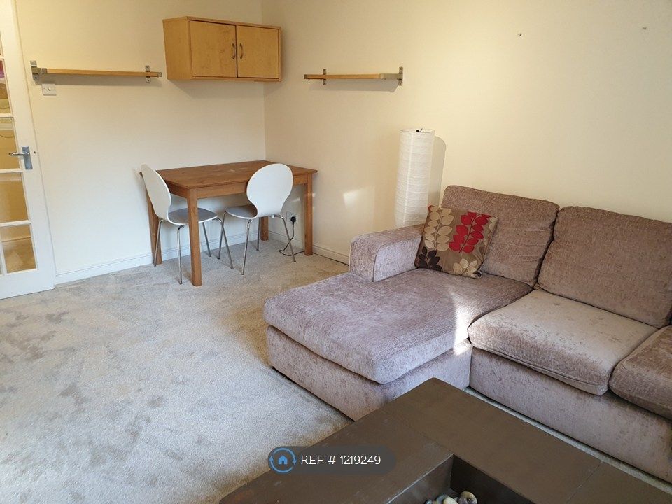 Property photo 3 of 14 Living Room 3