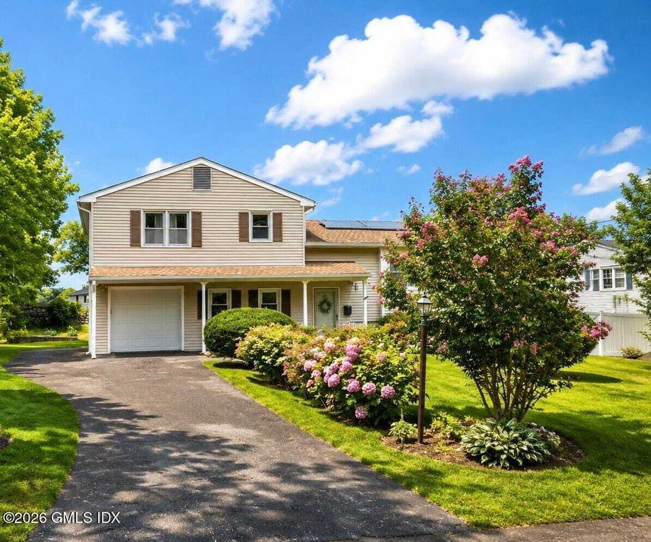 Property photo 1 of 23