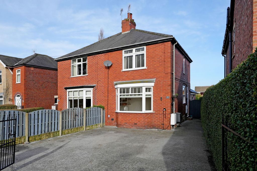 Property photo 1 of 23