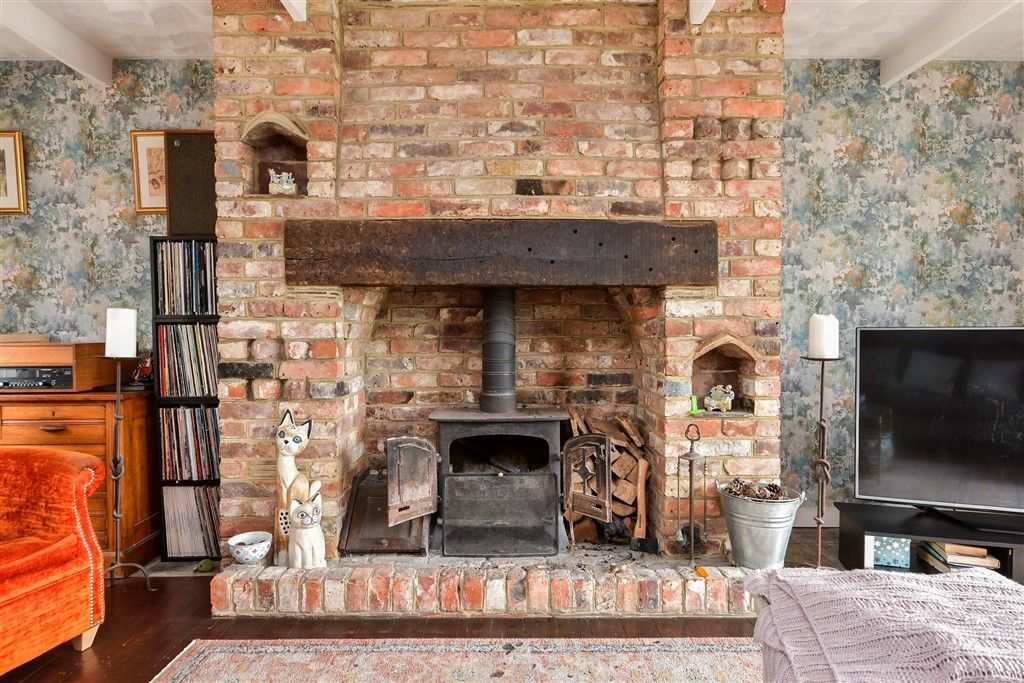 Property photo 1 of 18 Internal Feature