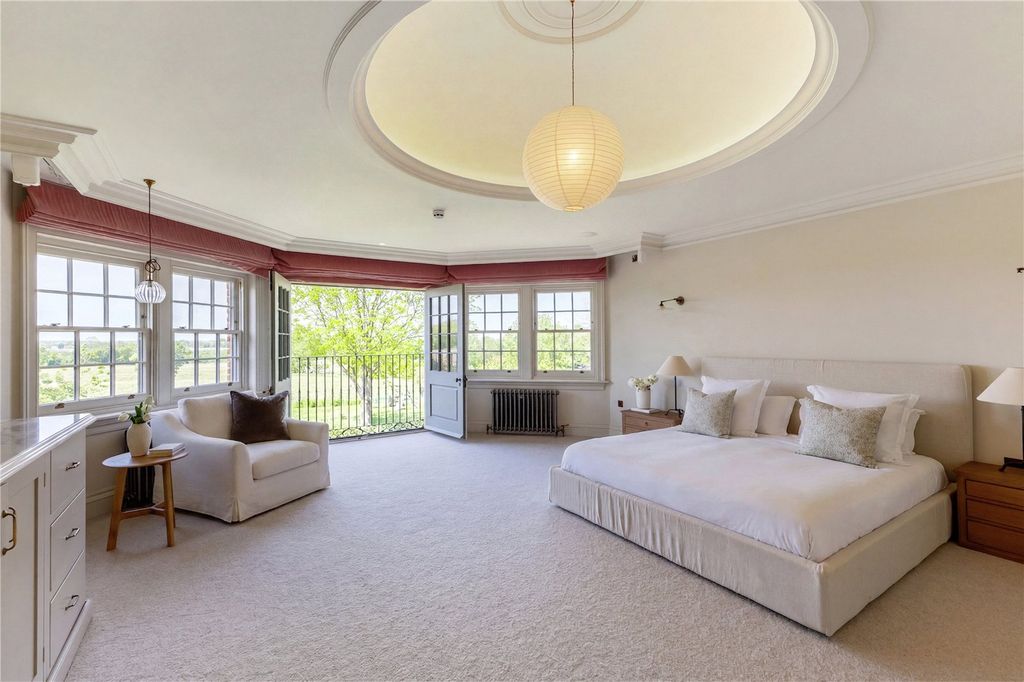 Additional image 22 of 6 bed detached house for saleChurch Gate, High Street, Edlesborough, Buckinghamshire LU6