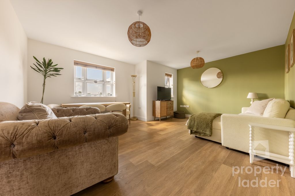 Property photo 3 of 17 Pl-6