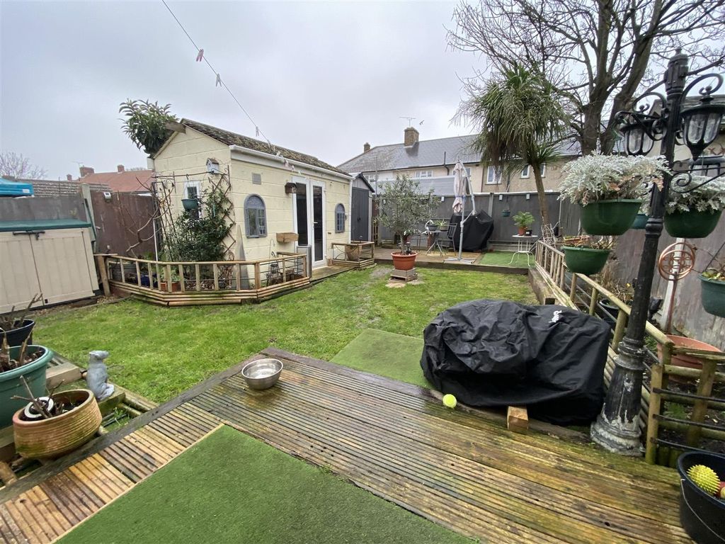 Additional image 4 of 3 bed end terrace house for saleChadway, Dagenham RM8