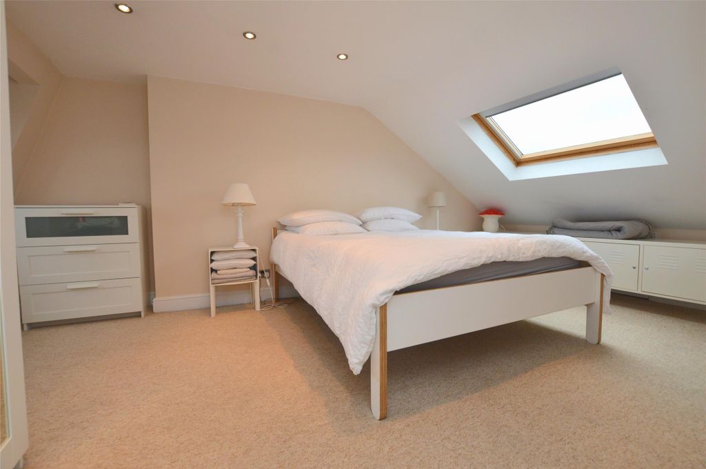 Property photo 2 of 17 Master Bedroom