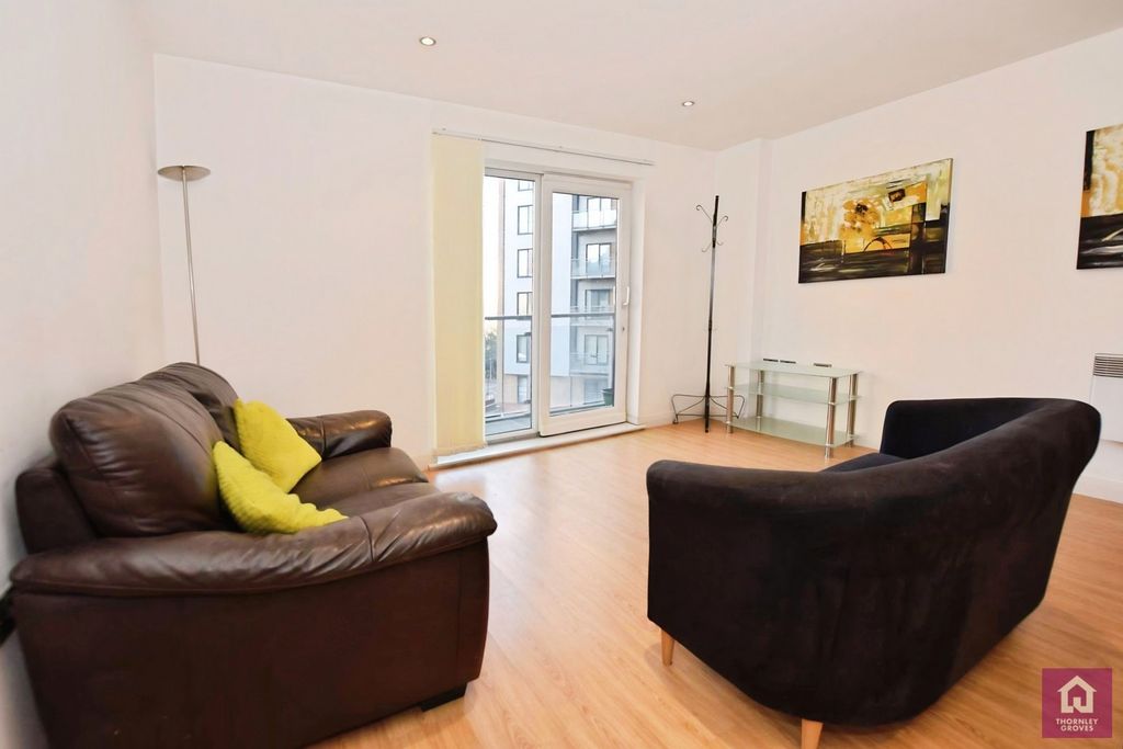 Property photo 2 of 18 Pbox-Img.Jpg