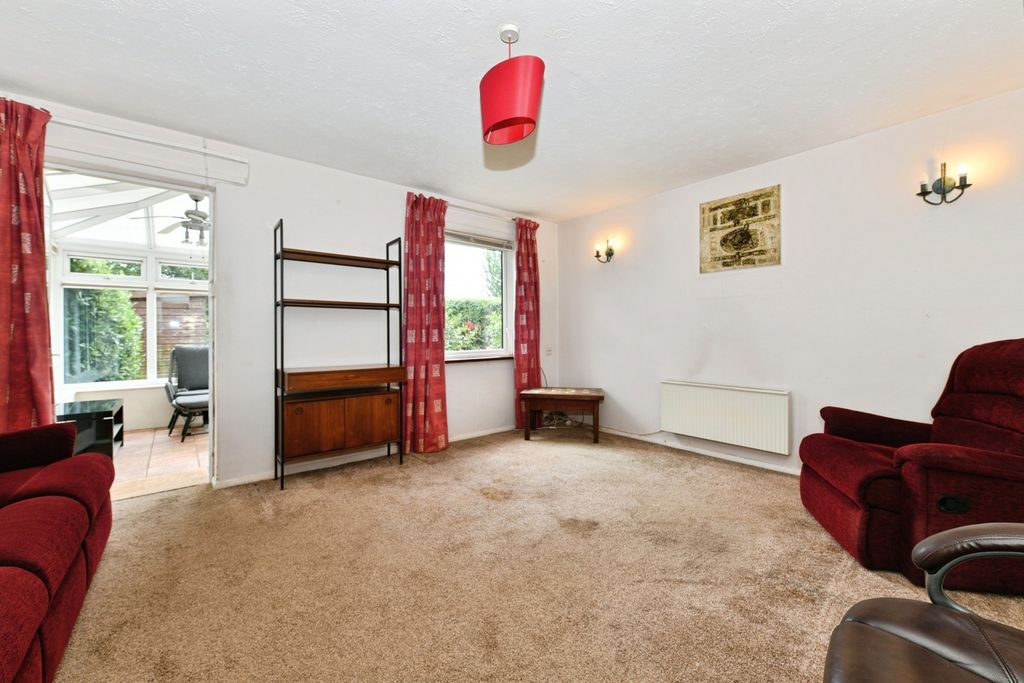 Property photo 3 of 17 Pbox-Img.Jpg
