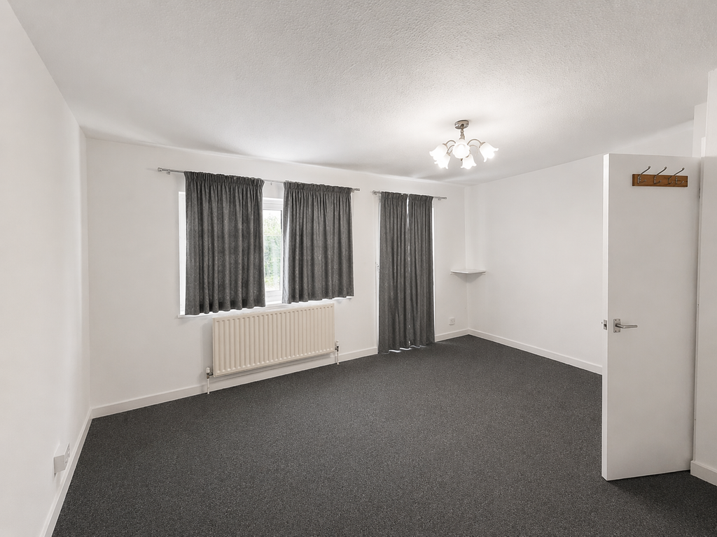 Property photo 1 of 6 Living Room