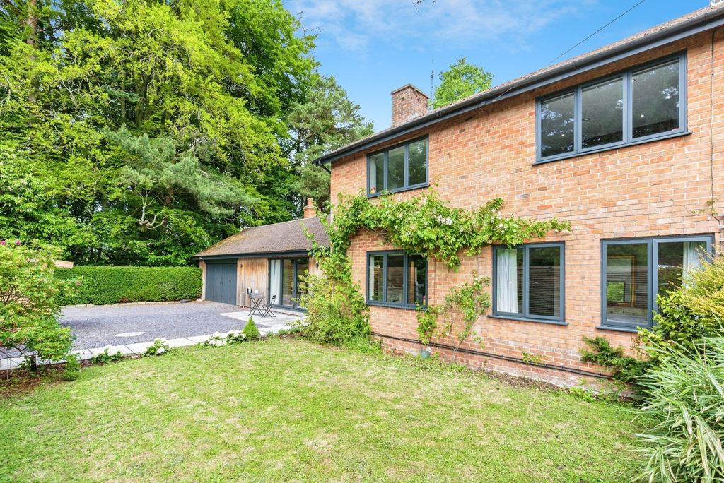 Property photo 1 of 20 External