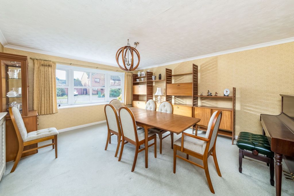 Property photo 3 of 41